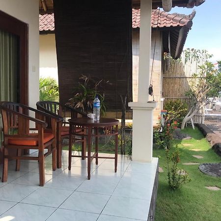Tambun Sari Beach Homestay Amed Eksteriør billede