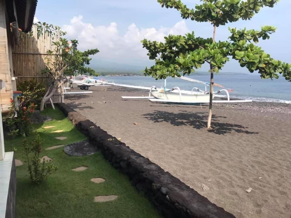 Tambun Sari Beach Homestay Amed Eksteriør billede