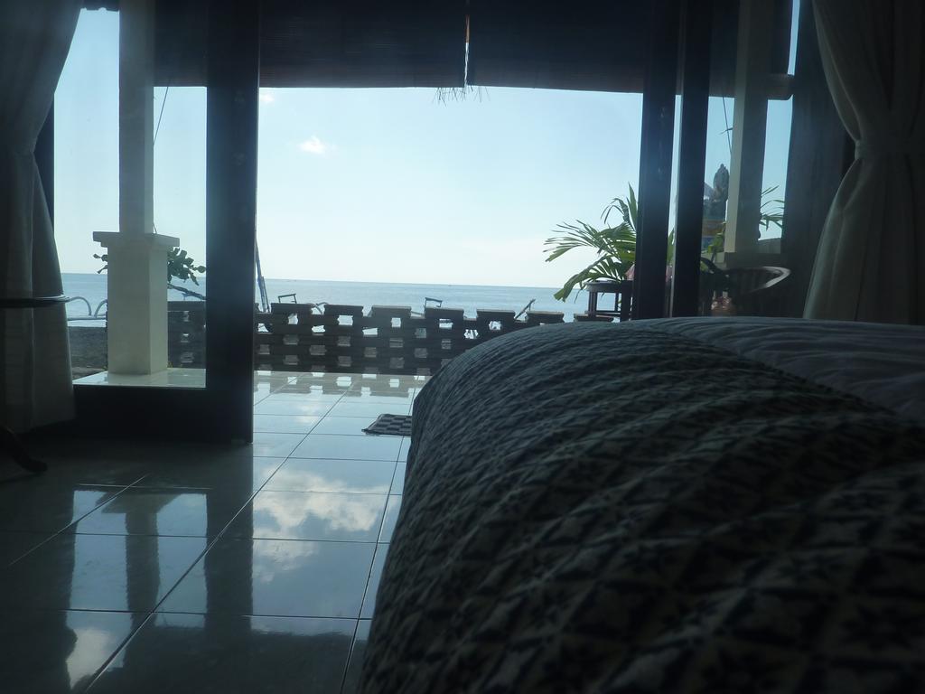 Tambun Sari Beach Homestay Amed Værelse billede
